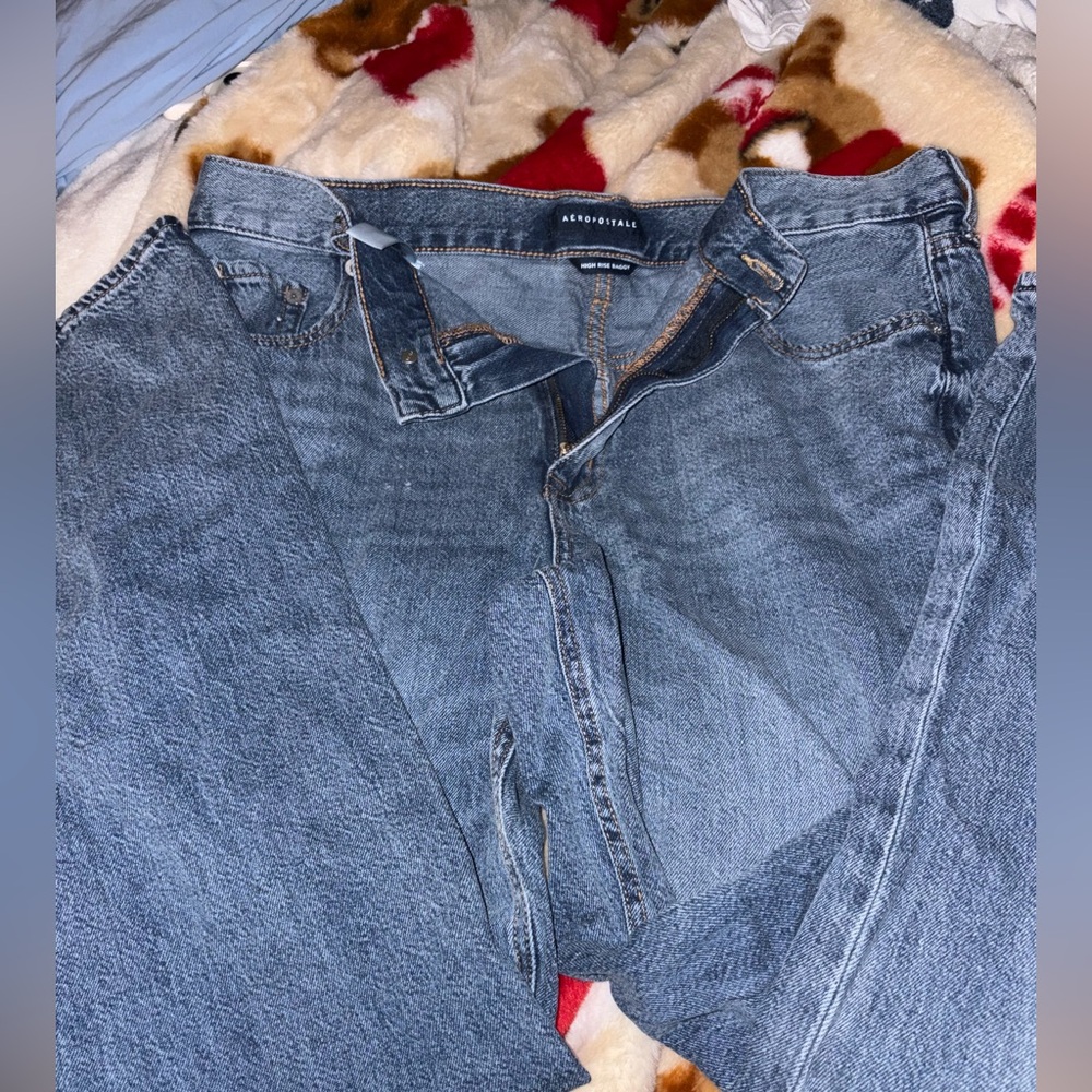 Aeropostale Women’s Relaxed Fit Blue Jeans